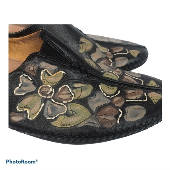 Pikolinos Driving Shoes Womens Size 6.5 Black Flat Floral Embroidered Bohemian - Picture 2 of 7